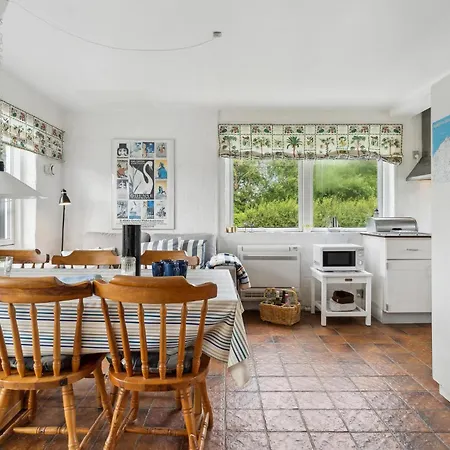 Gorgeous In With Kitchen Semesterbostad *