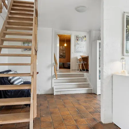 Gorgeous In With Kitchen Holiday home *
